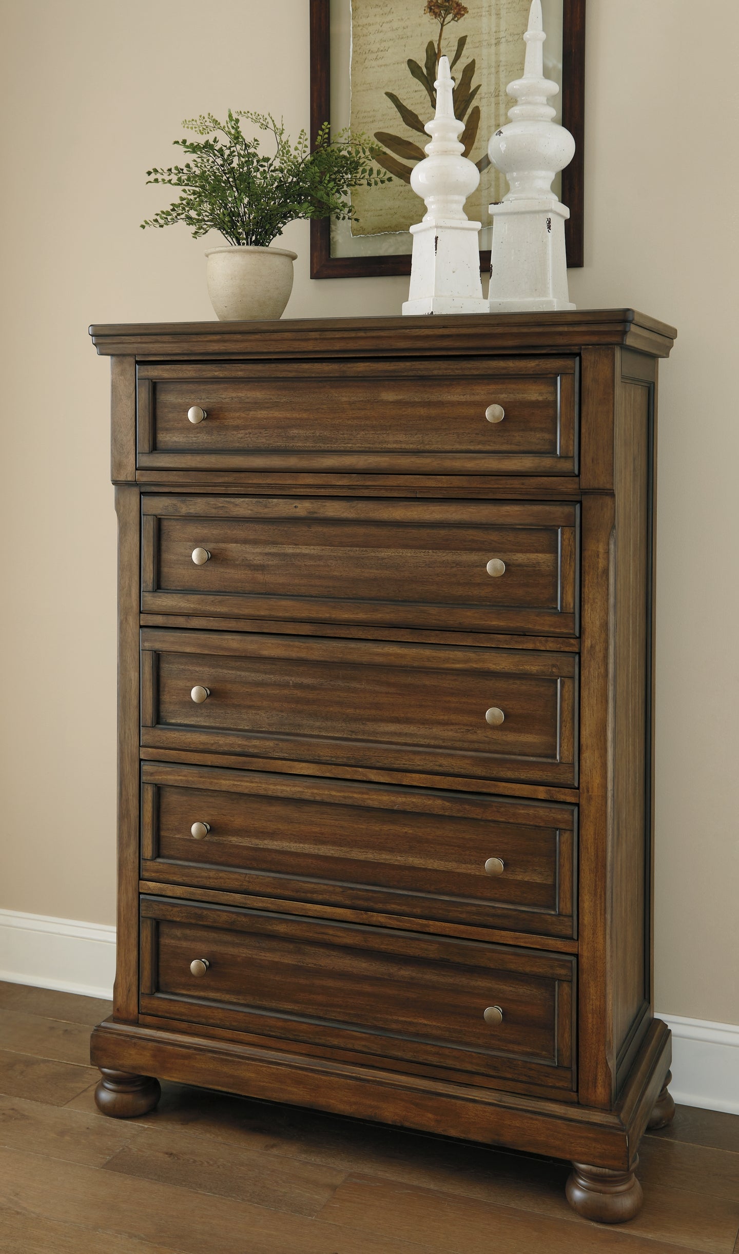 Flynnter Sleigh Bed With 2 Storage Drawers With Mirrored Dresser And Chest