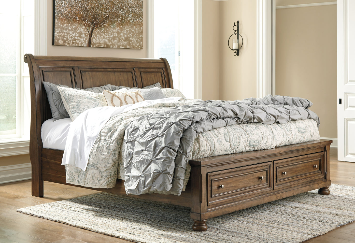 Flynnter Sleigh Bed With 2 Storage Drawers With Mirrored Dresser And 2 Nightstands