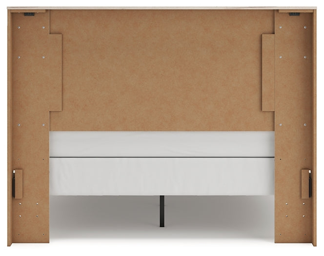 Lawroy Panel Bed