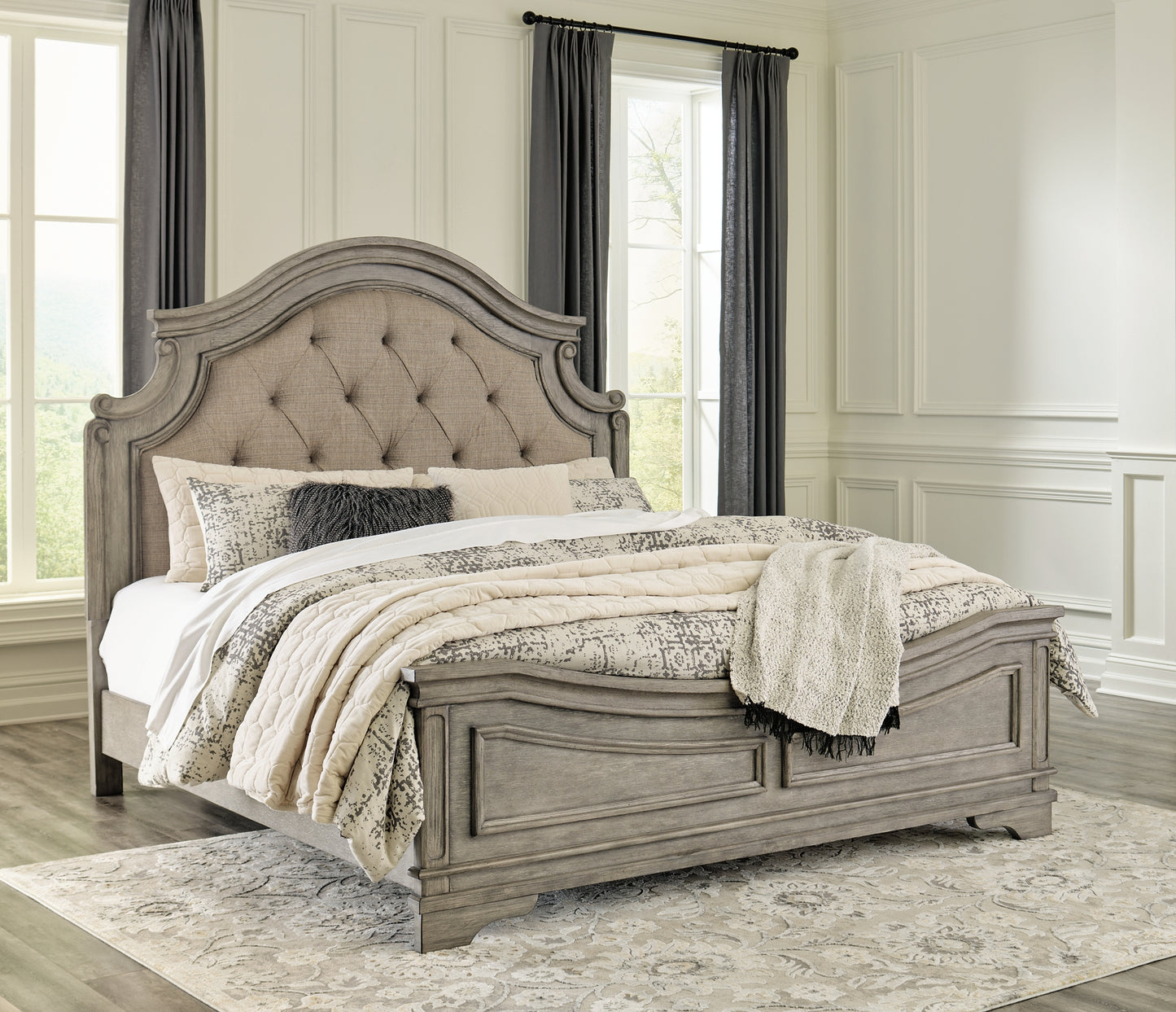 Lodenbay California King Panel Bed with Mirrored Dresser and Chest