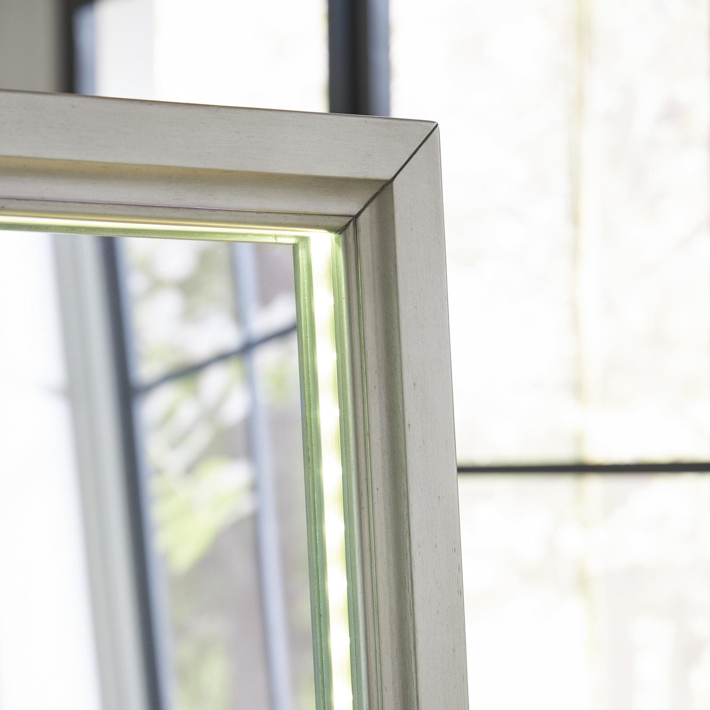Evesen Floor Standing Mirror/Storage