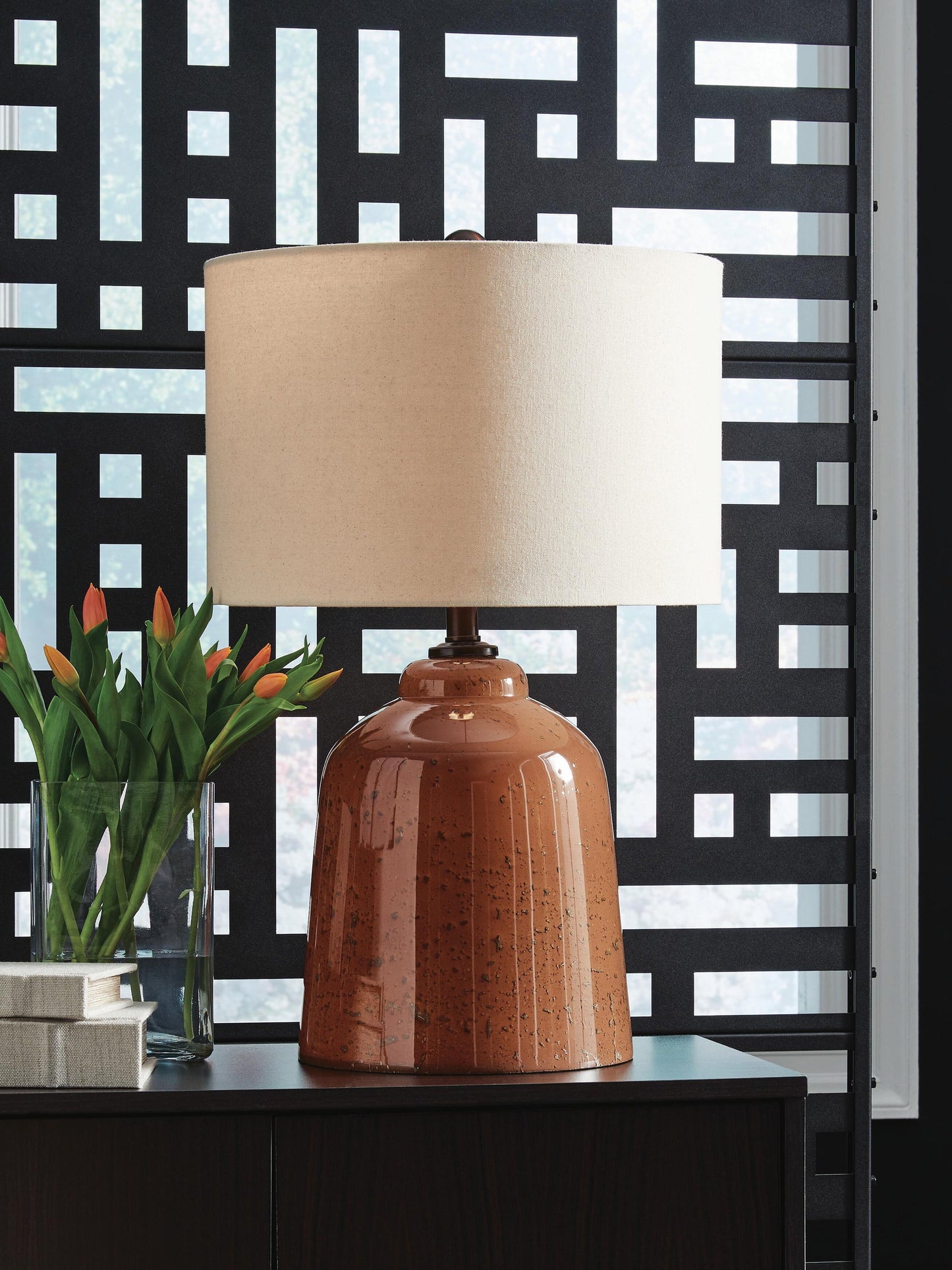 Aaleahya Glass Table Lamp (1/CN)