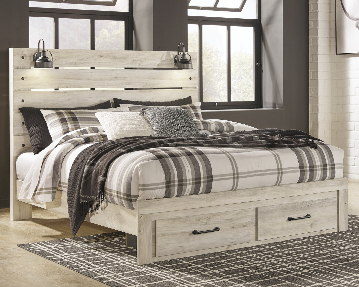 Cambeck Queen Panel Bed with Mirrored Dresser and 2 Nightstands