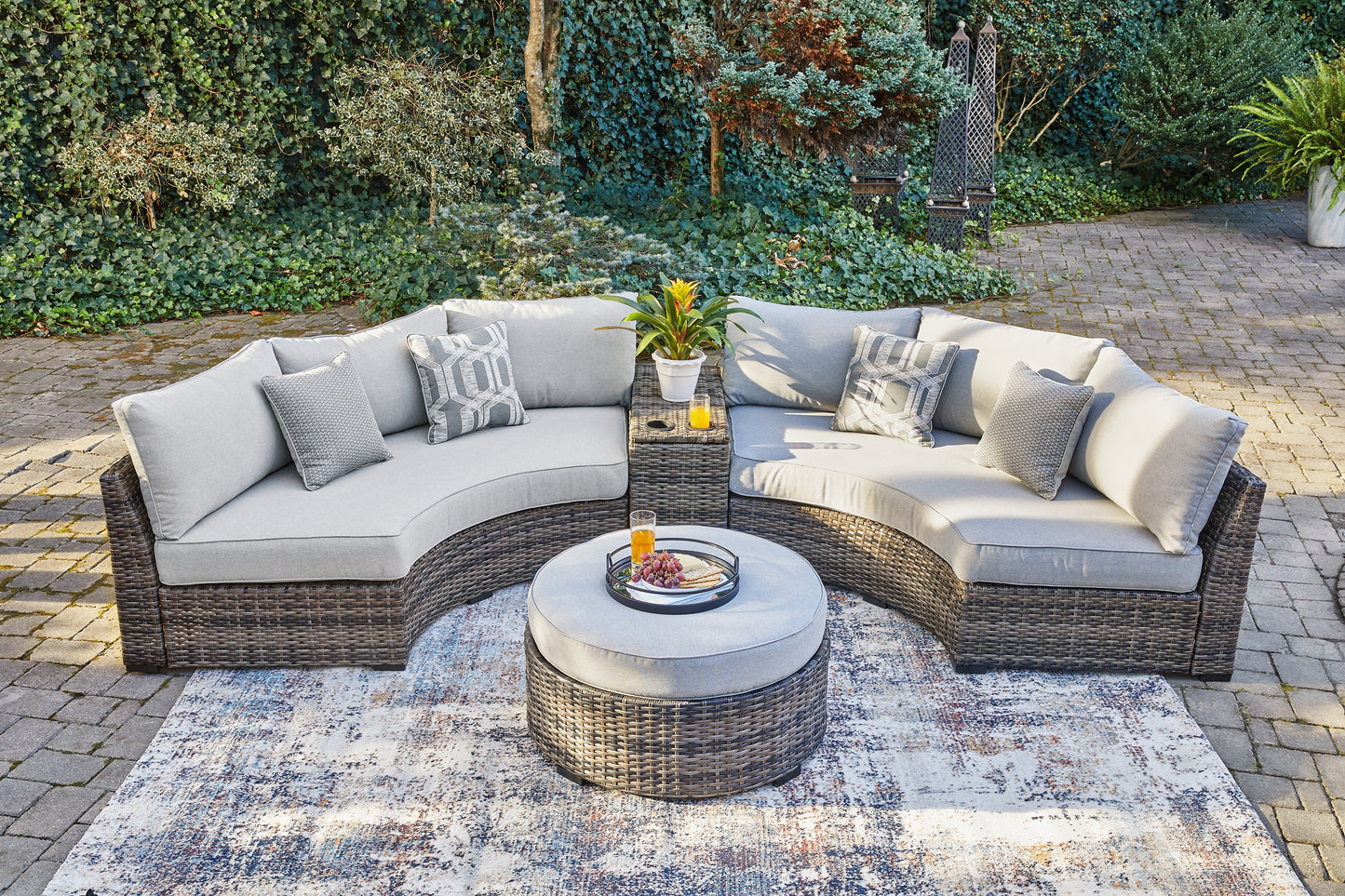 Harbor Court 3-Piece Outdoor Sectional with Ottoman