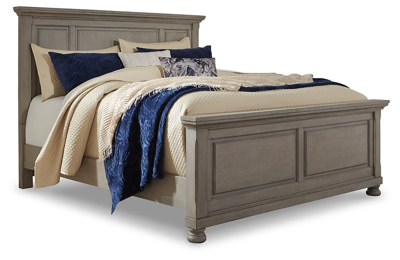 Lettner Queen Panel Bed with Mirrored Dresser, Chest and 2 Nightstands